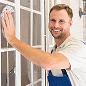 spécialiste du lavage de vitre à marseille | Plus Belle la Vitre