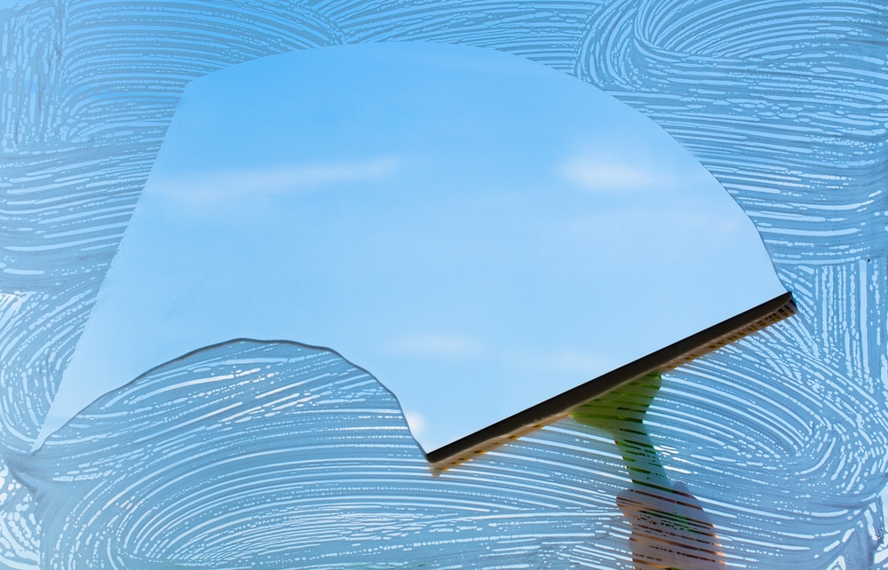 le-savon-noir-pour-nettoyer-les-vitres