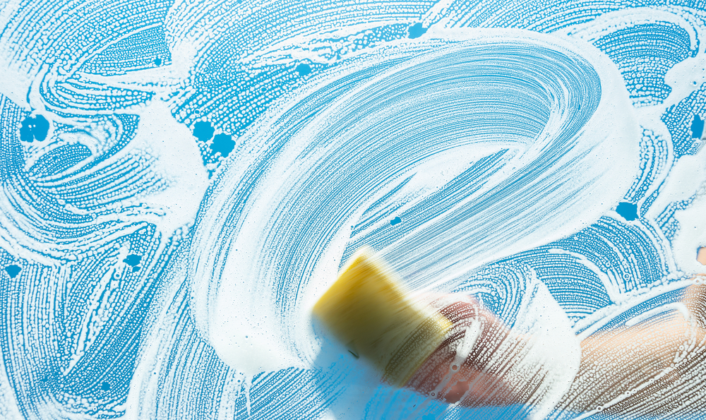 nettoyant vitre naturel pour laver les vitres